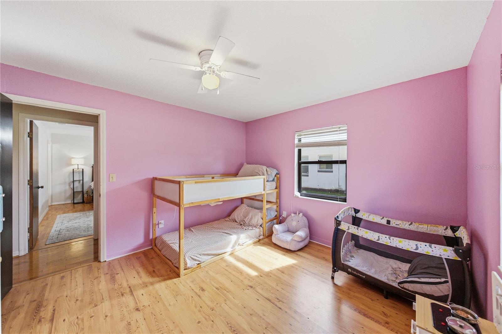 124 N Pointe Dr Property Photo 15