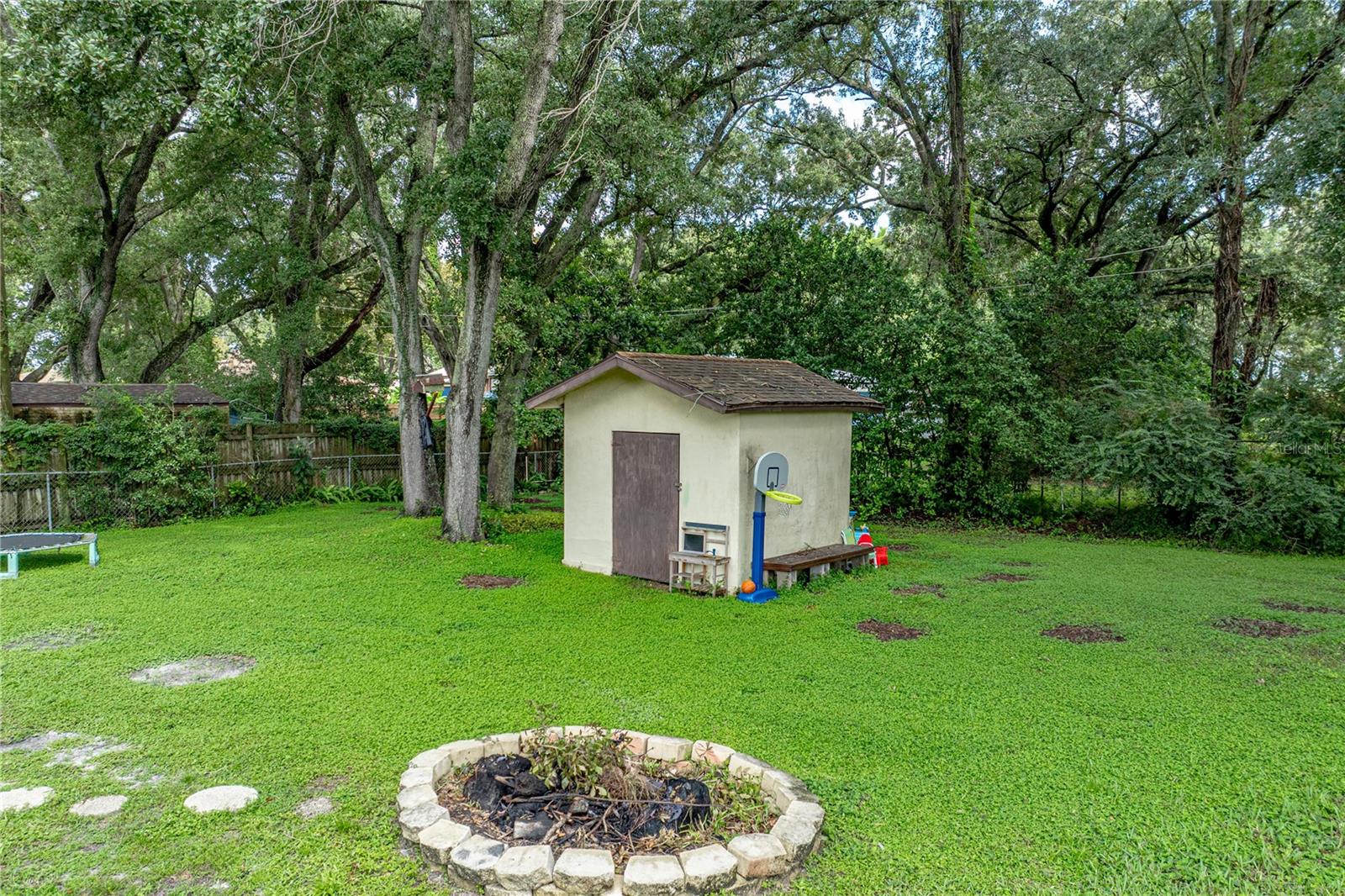124 N Pointe Dr Property Photo 48