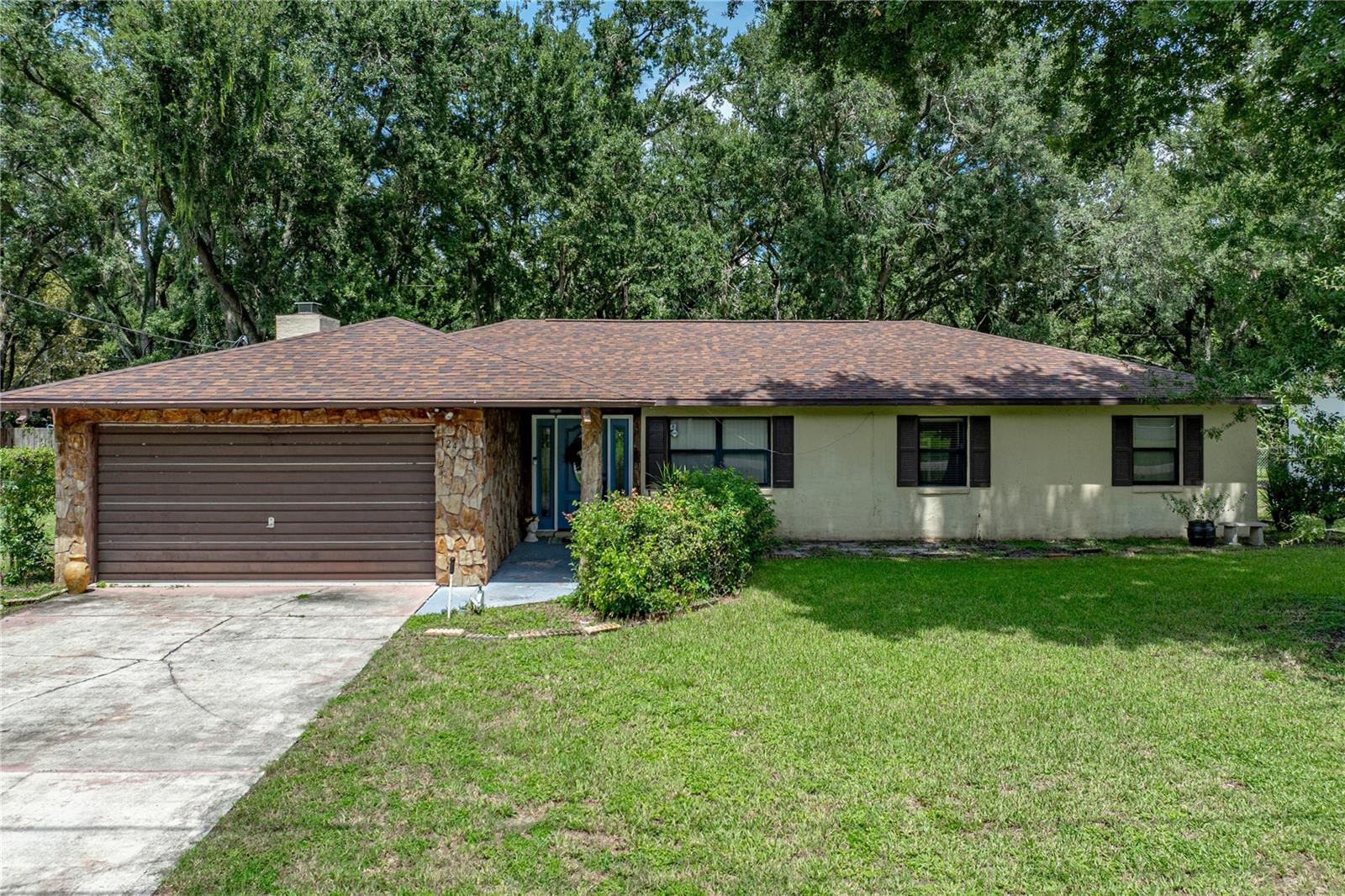 124 N Pointe Dr Property Photo 49