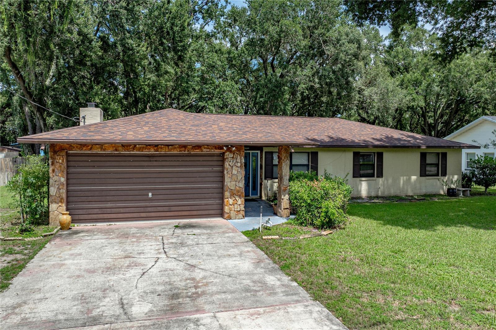 124 N Pointe Dr Property Photo 53