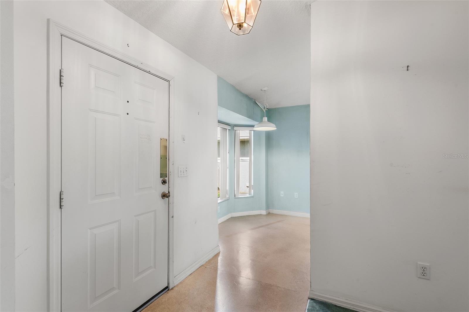 596 Sweetwater Way Property Photo 11