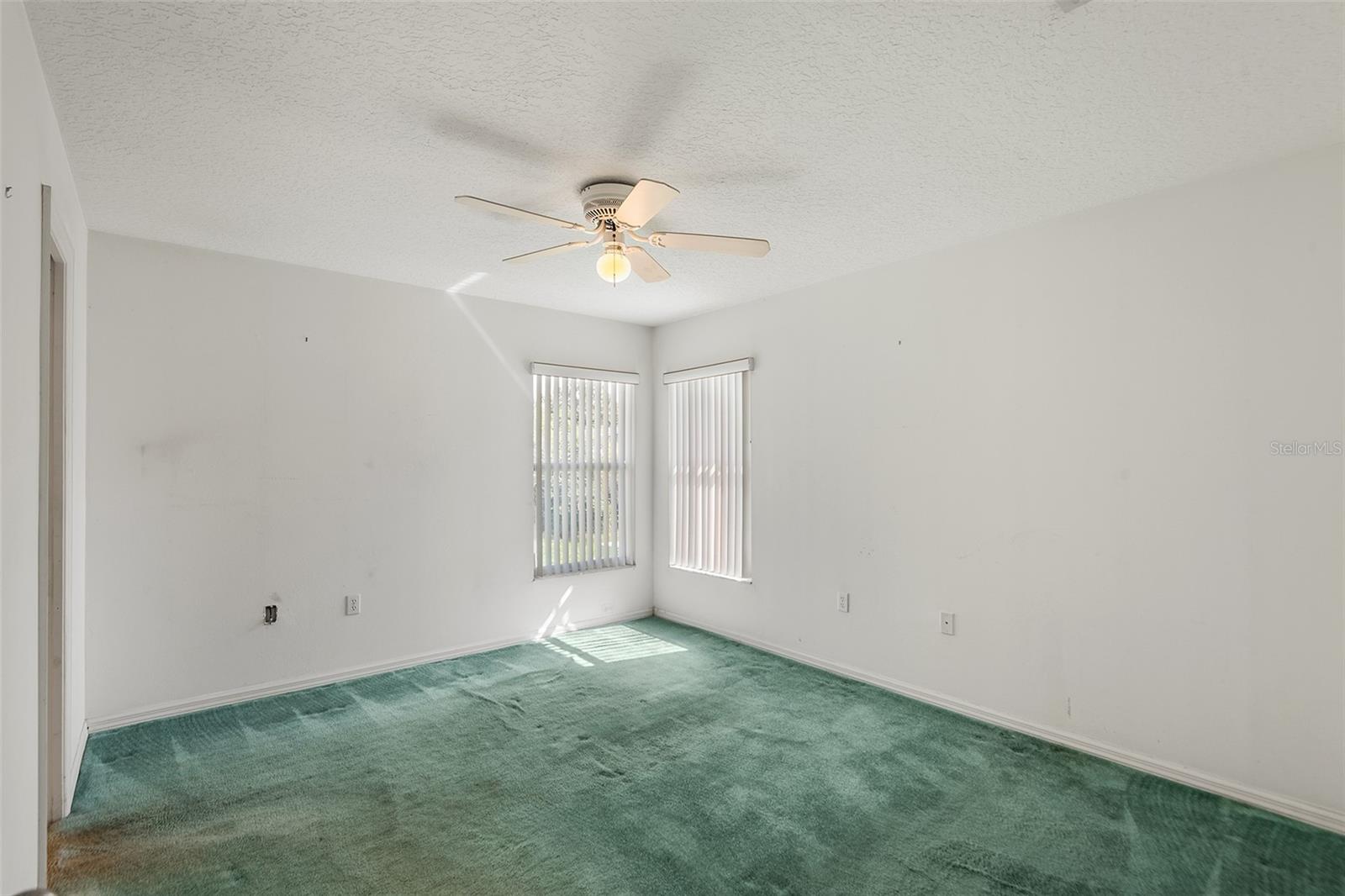596 Sweetwater Way Property Photo 28