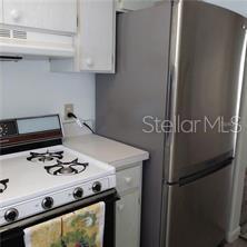 2001 San Marcos Dr Se #2 Property Photo 3
