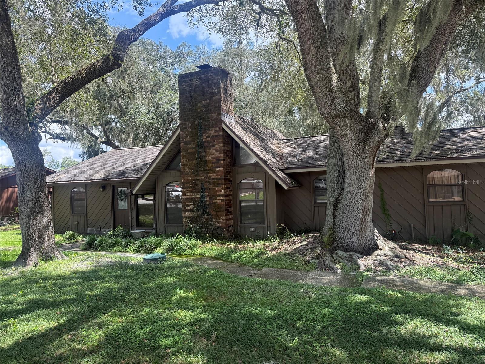 5125 Oakwood Trl Property Photo 1