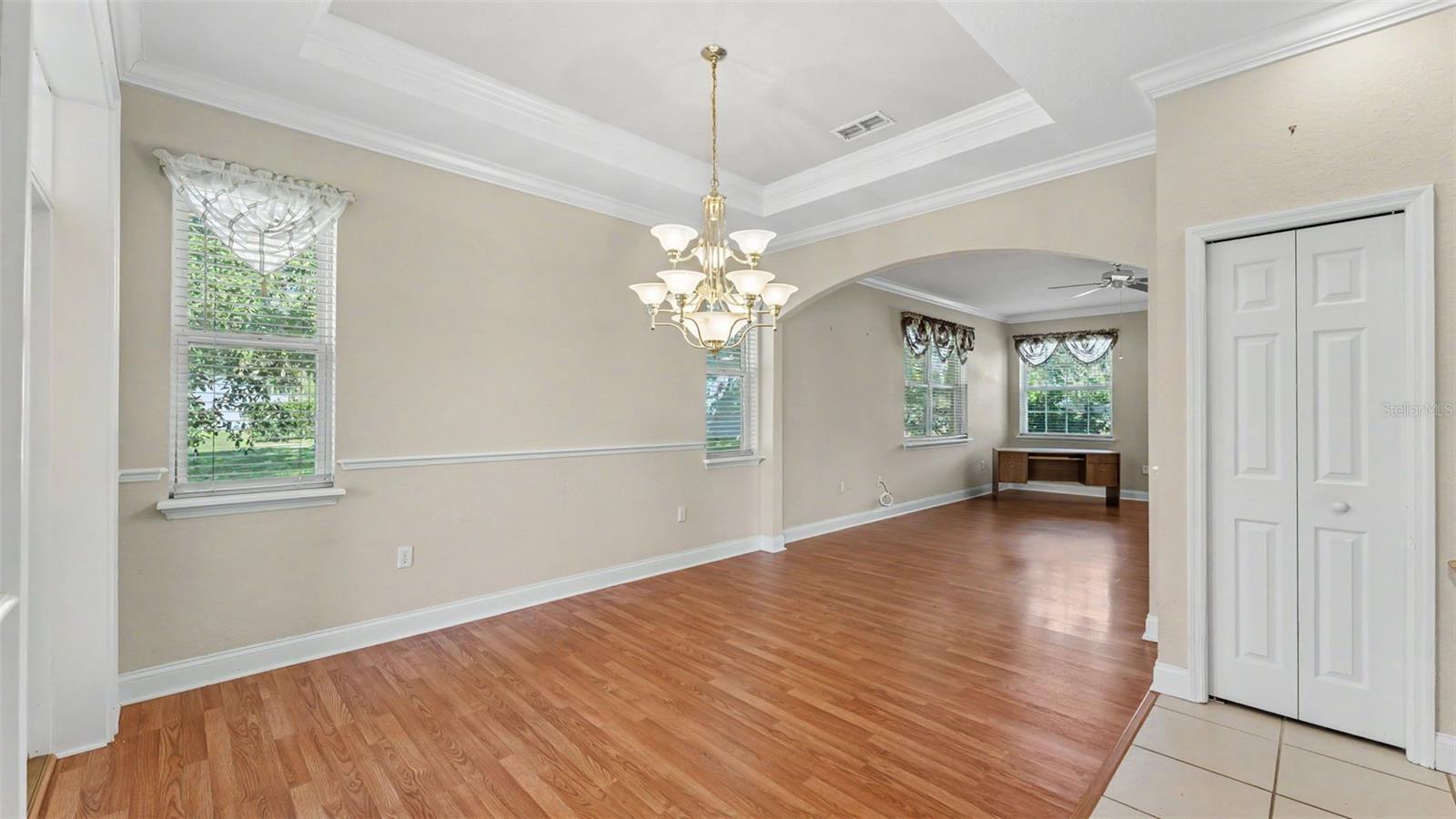 2040 Saddlewood Dr Property Photo 6