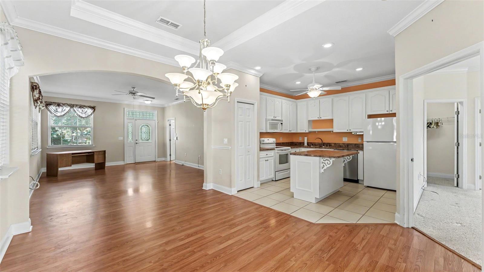2040 Saddlewood Dr Property Photo 11