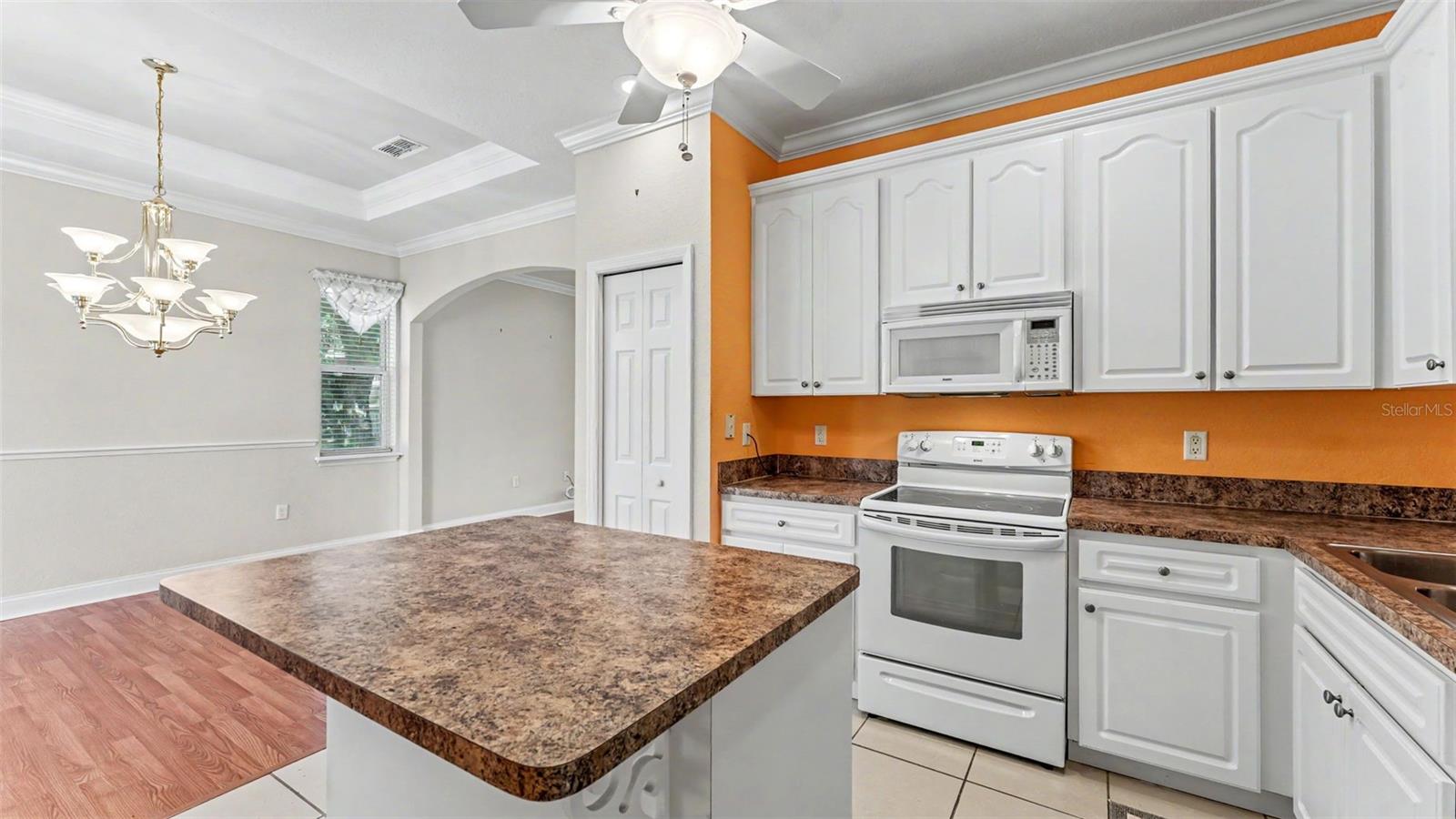 2040 Saddlewood Dr Property Photo 13