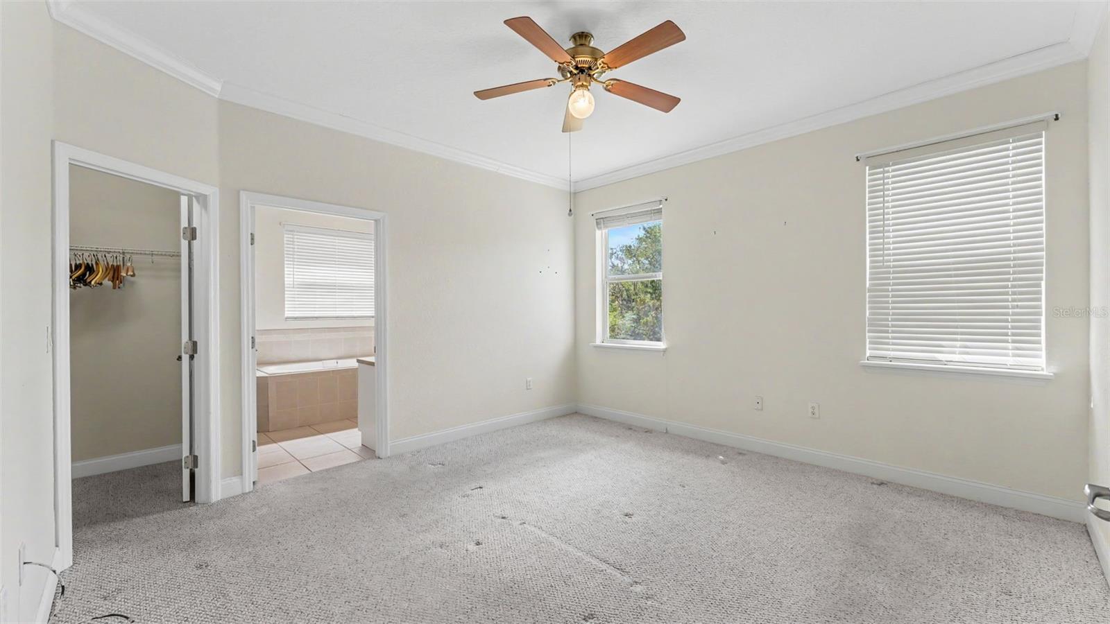 2040 Saddlewood Dr Property Photo 16