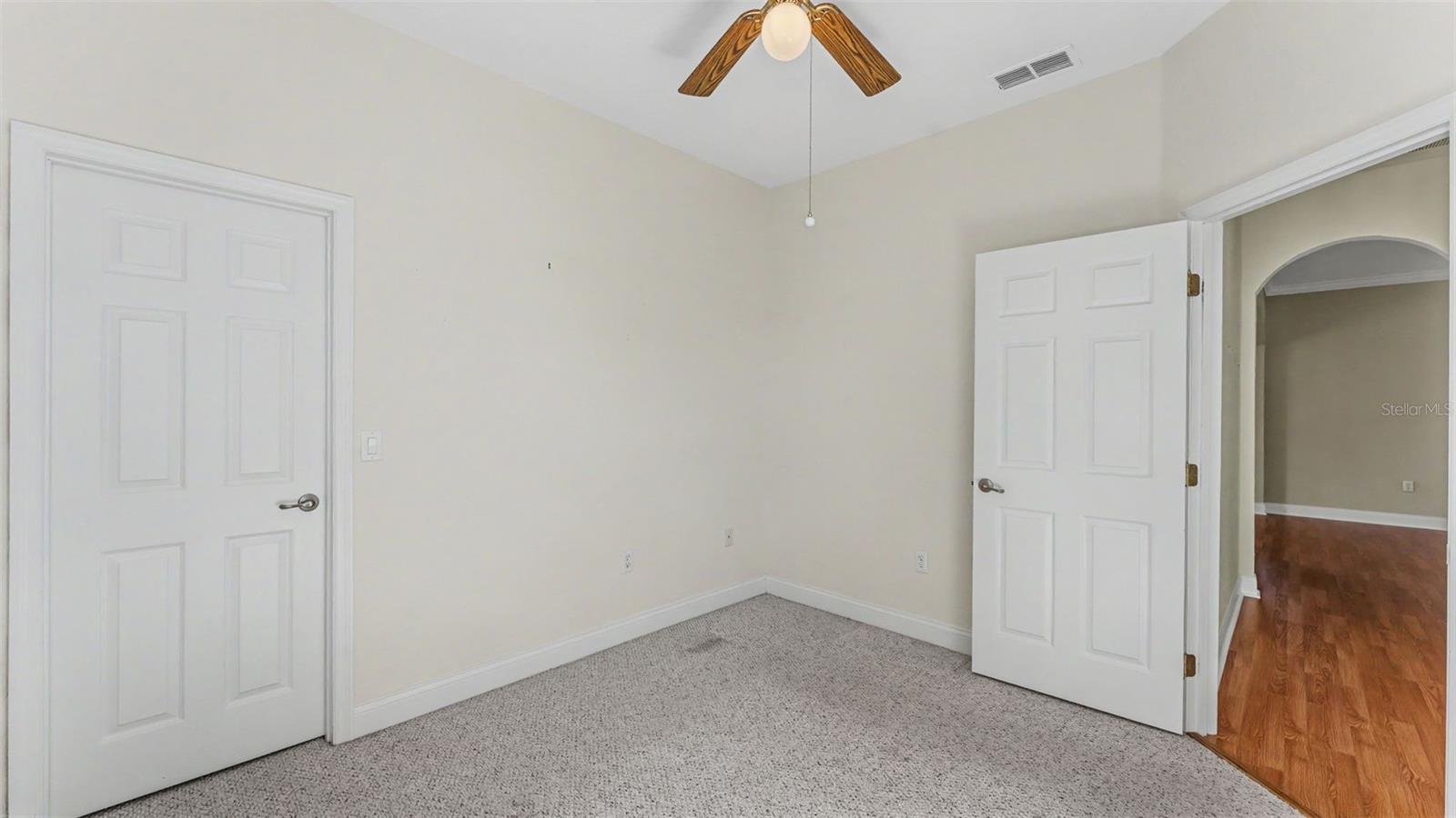 2040 Saddlewood Dr Property Photo 17