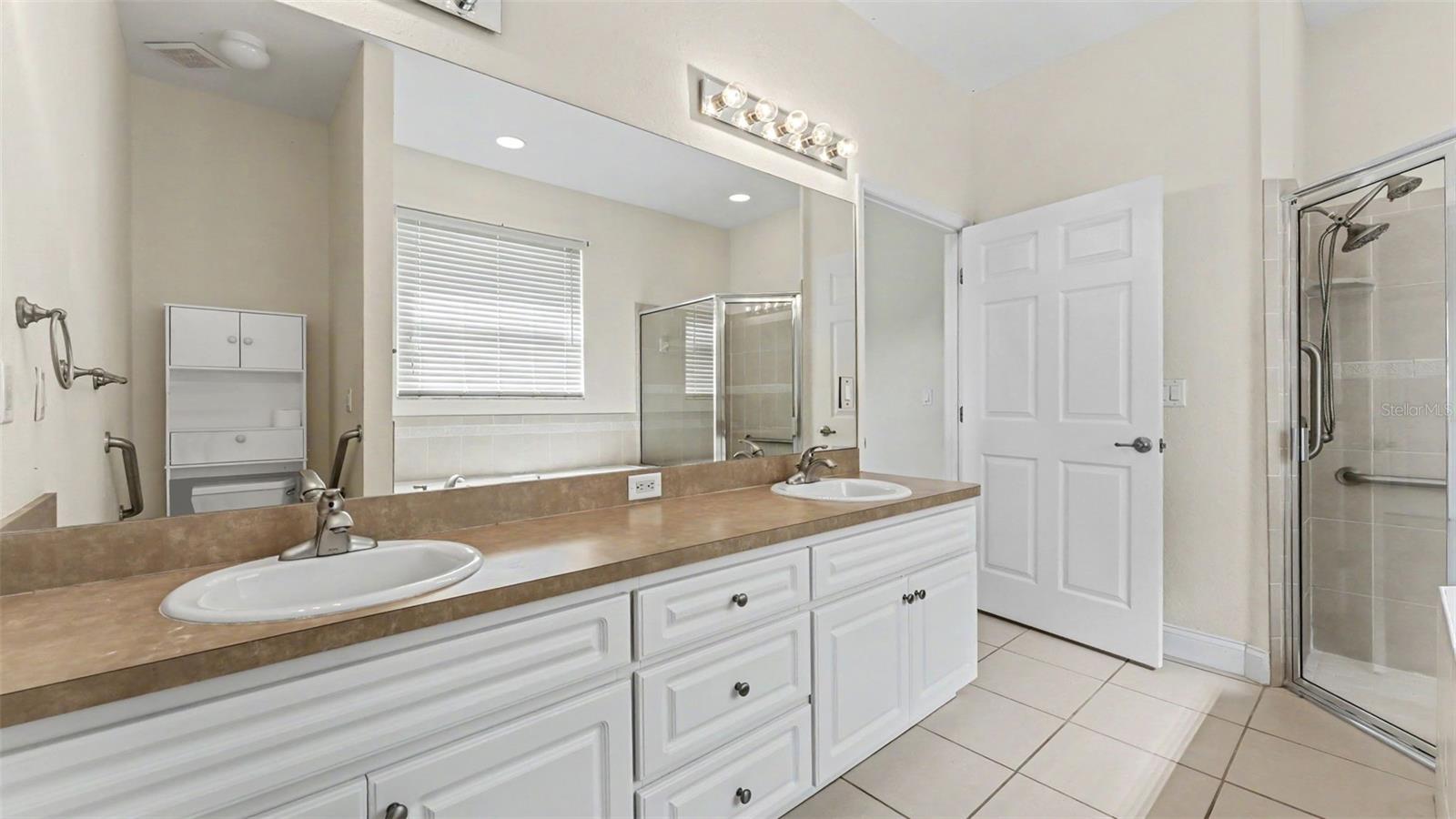 2040 Saddlewood Dr Property Photo 24