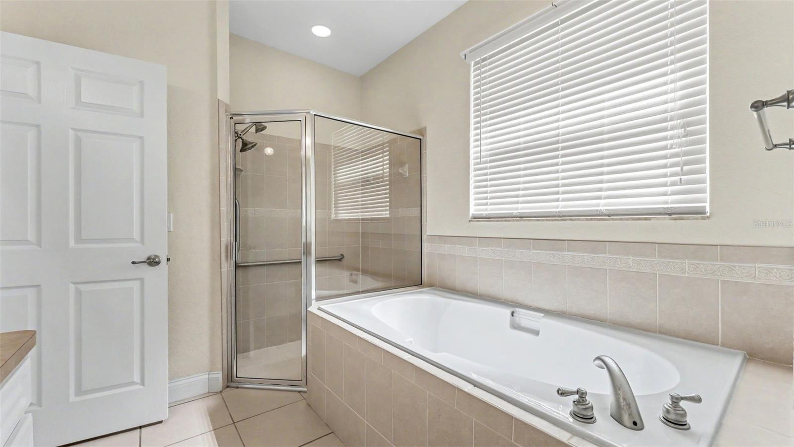 2040 Saddlewood Dr Property Photo 25