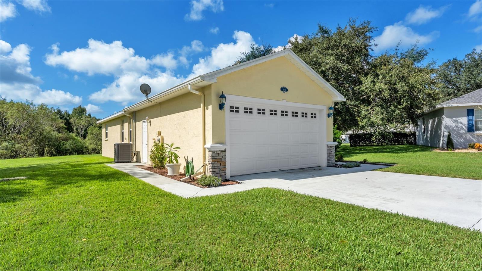 2040 Saddlewood Dr Property Photo 30