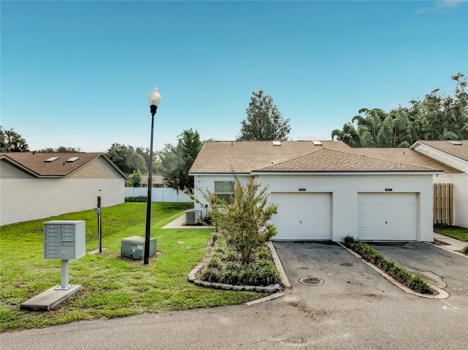 1415 Oak Pl #d Property Photo 3