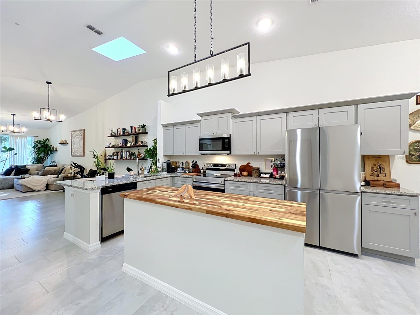 1415 Oak Pl #d Property Photo 12