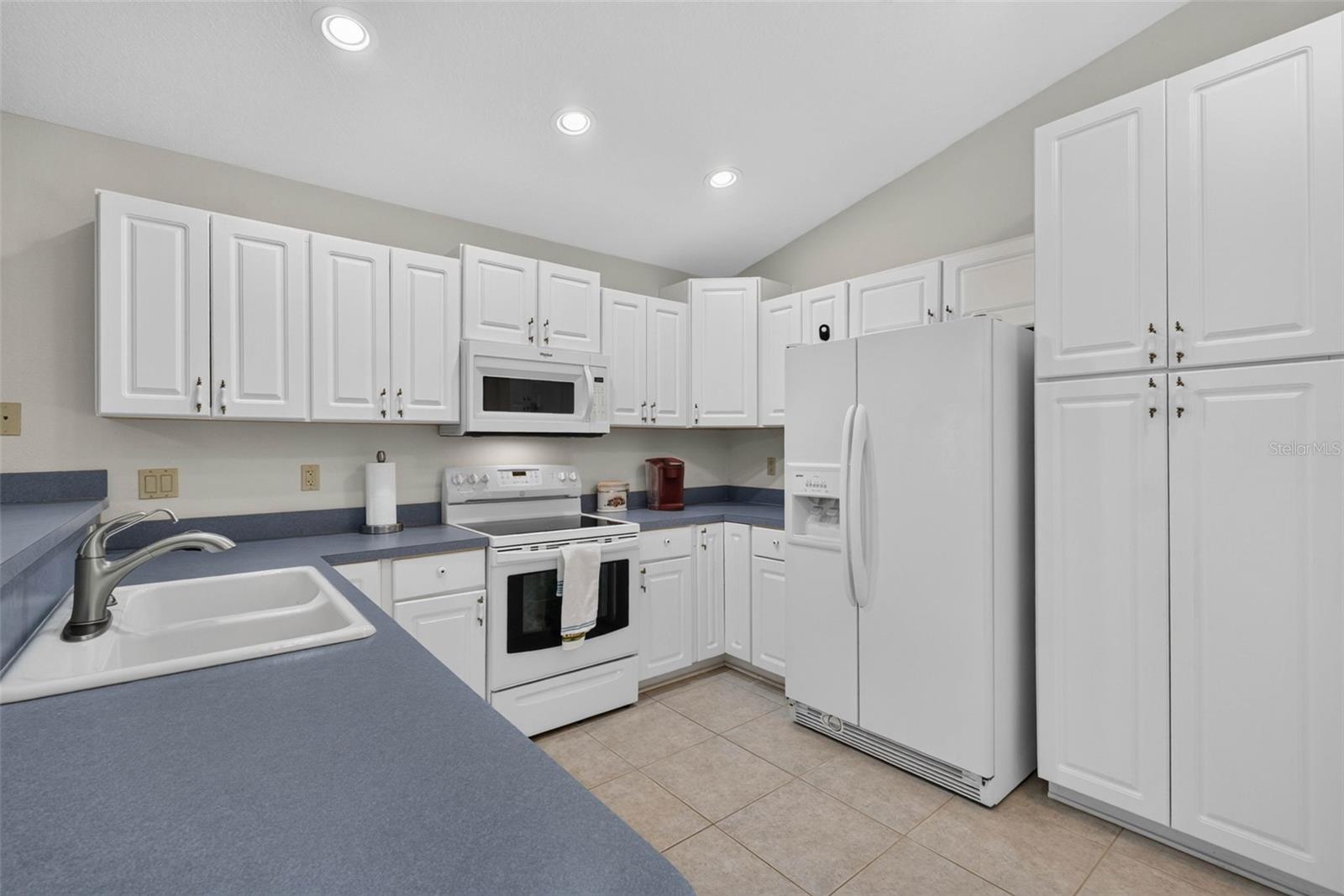 3503 Diamond Ter Property Photo 7