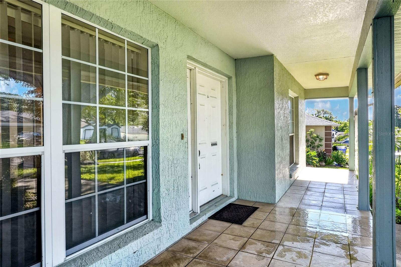 545 Worchester Ct Property Photo 6