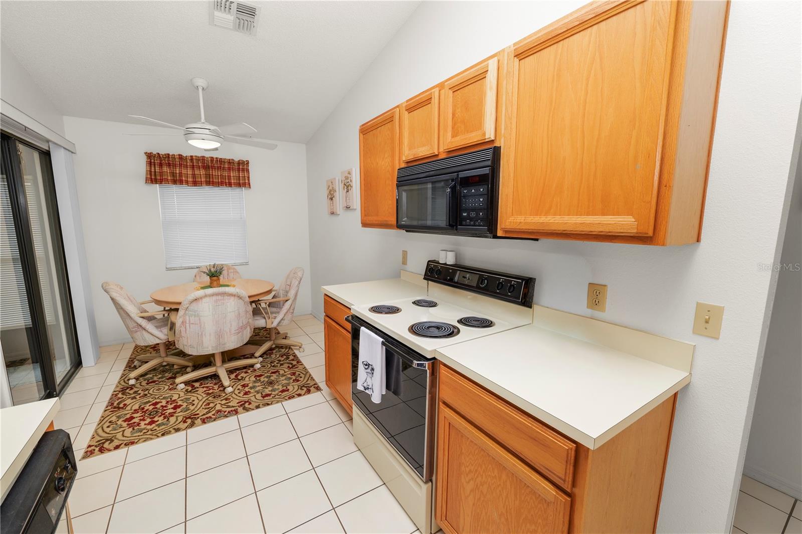 1120 Parakeet Trl Property Photo 31