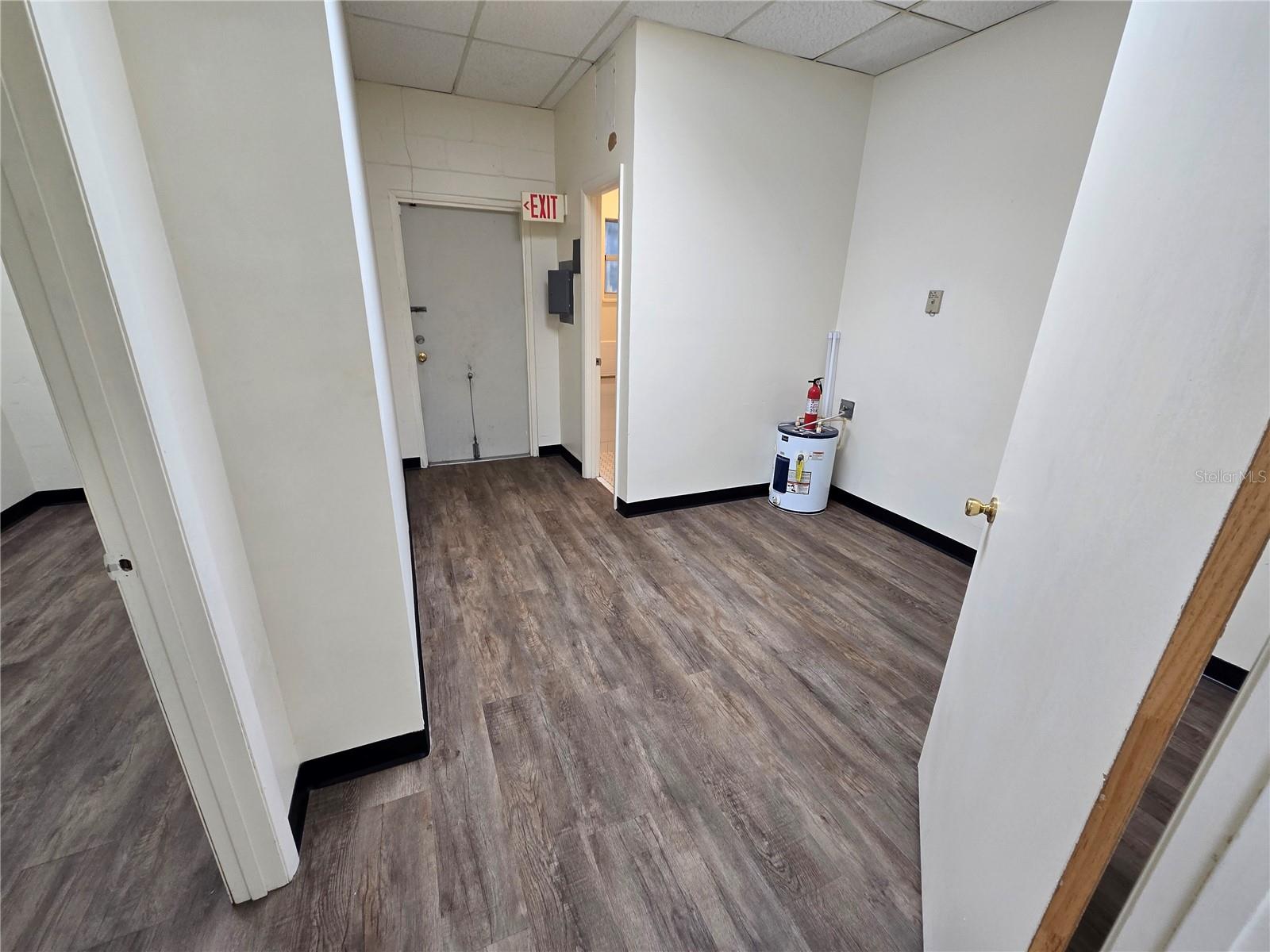 1549 S Combee Rd Property Photo 21