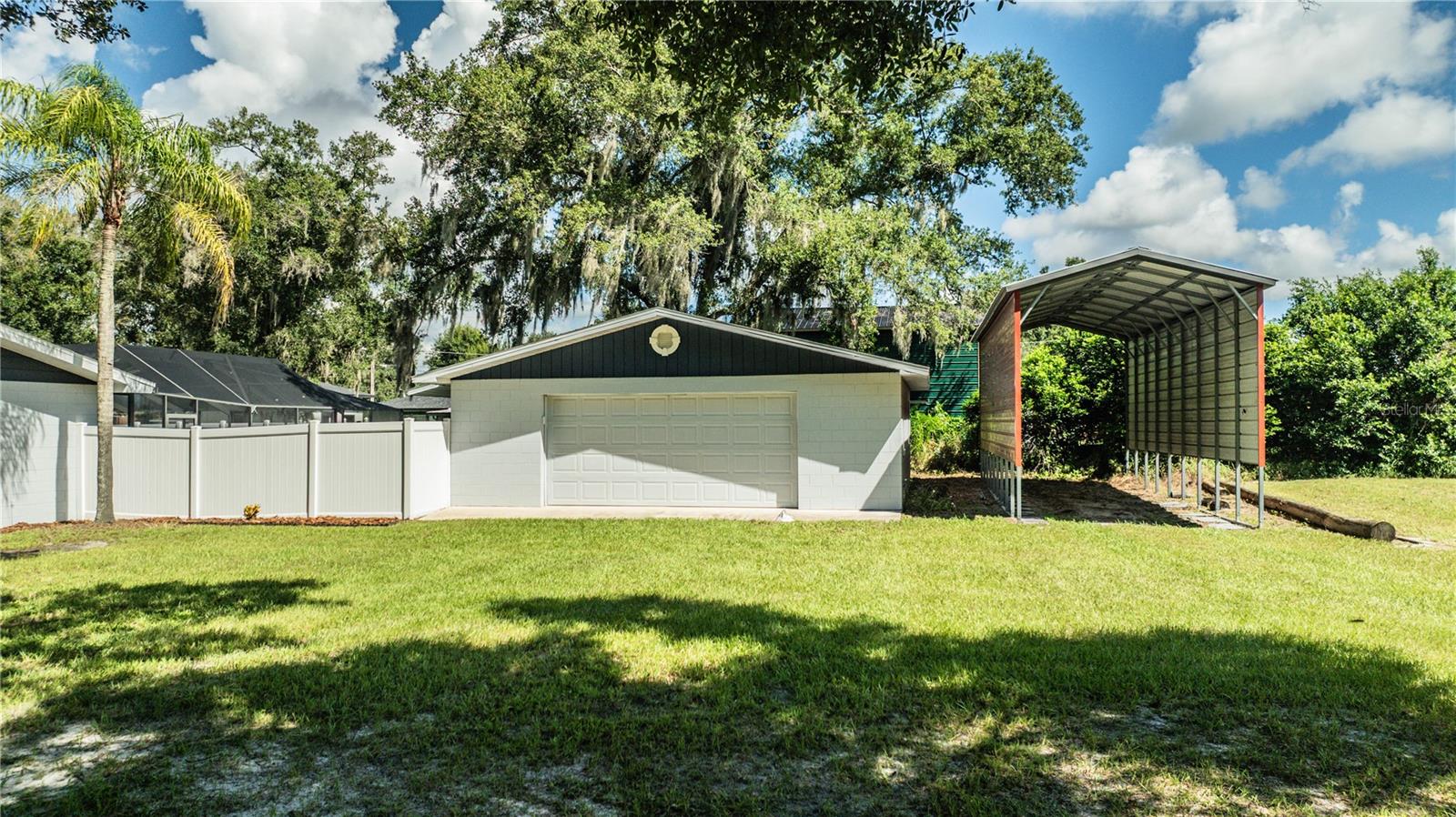 2217 Wells Rd Property Photo 8