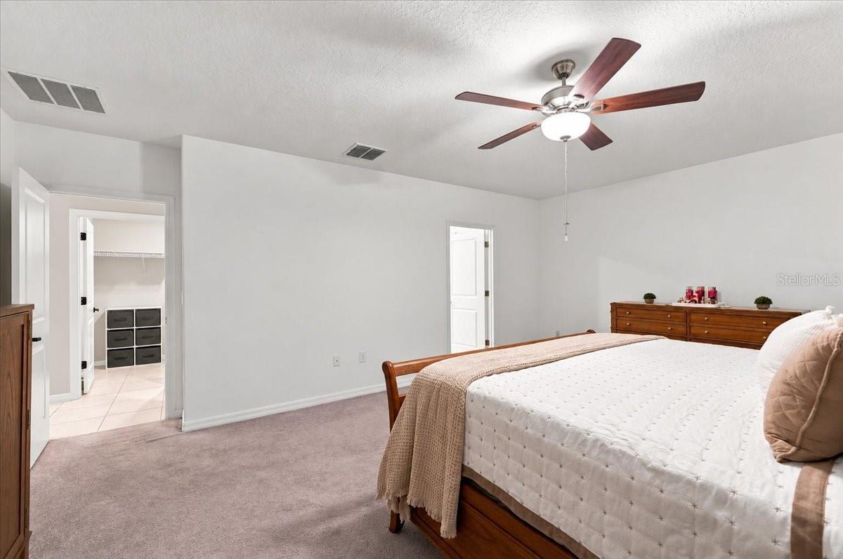 1736 Red Loop Property Photo 21