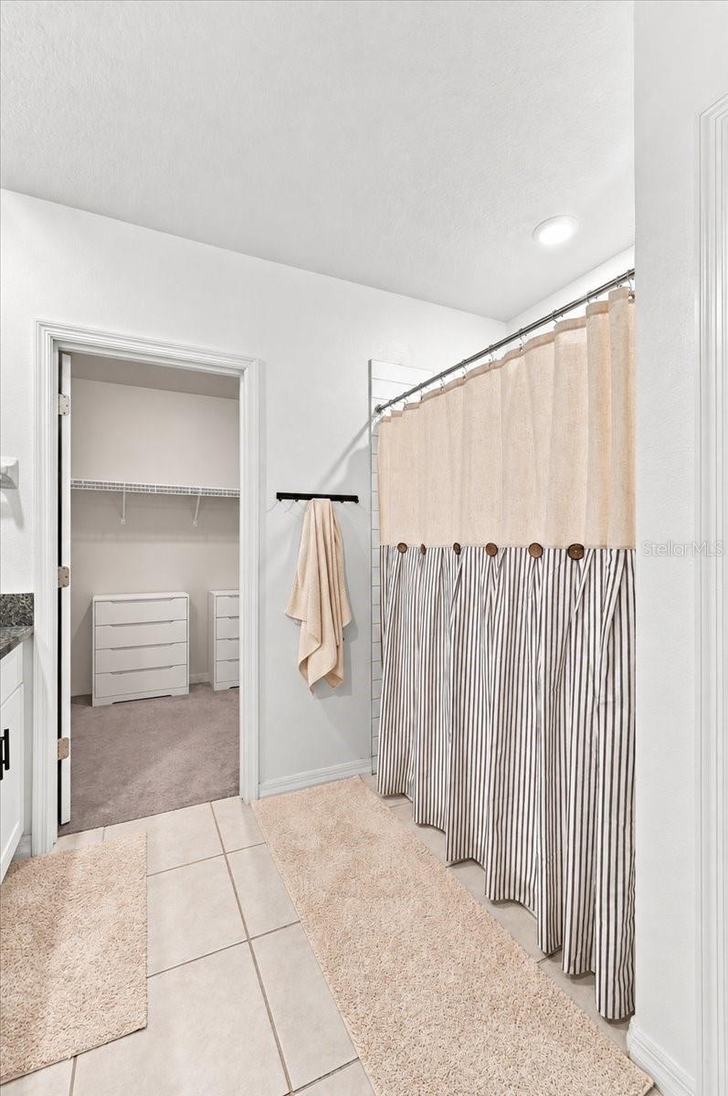 1736 Red Loop Property Photo 24