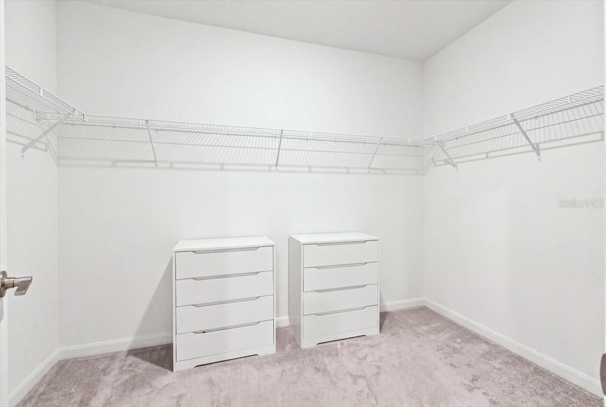1736 Red Loop Property Photo 26