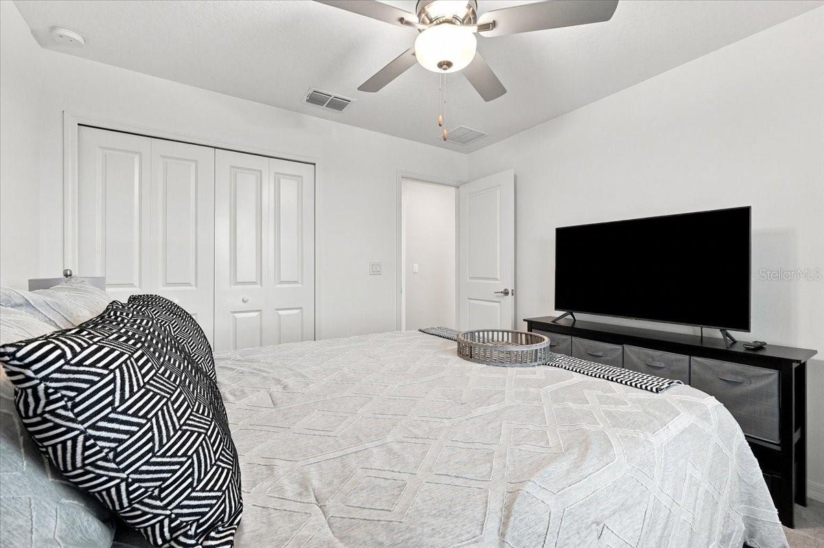 1736 Red Loop Property Photo 29
