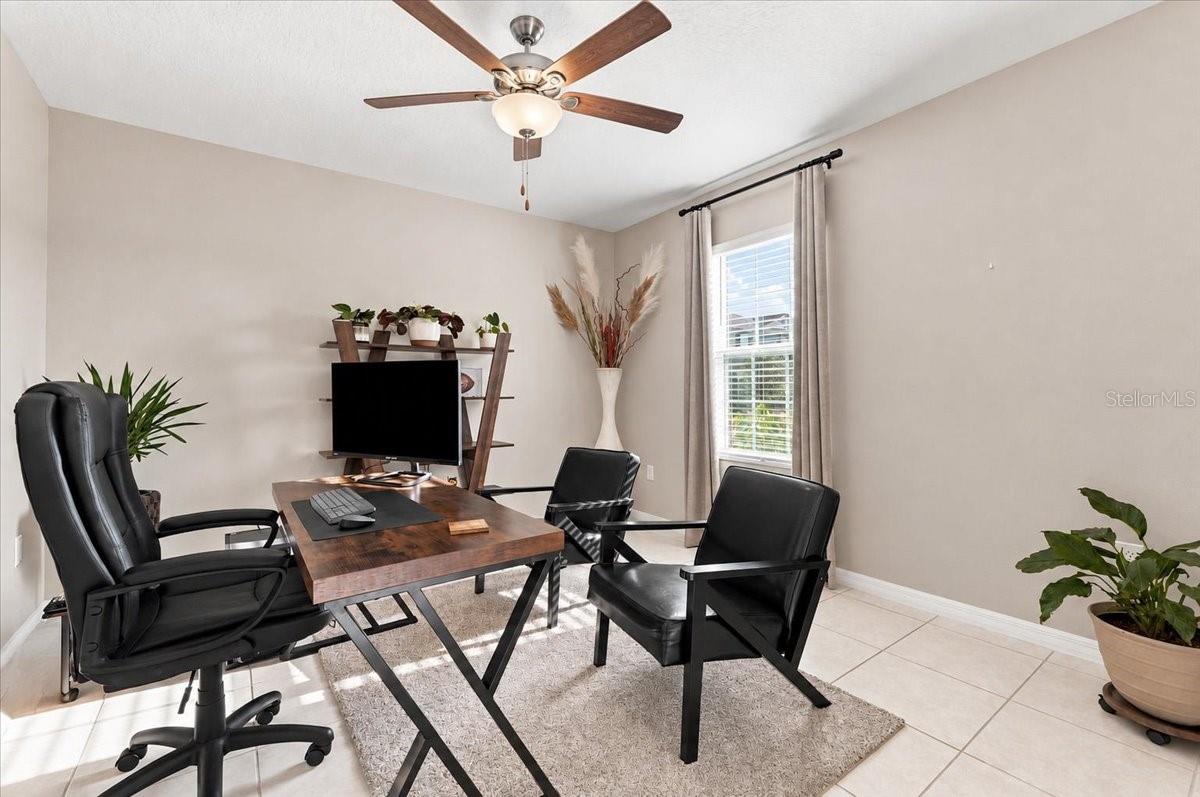 1736 Red Loop Property Photo 41