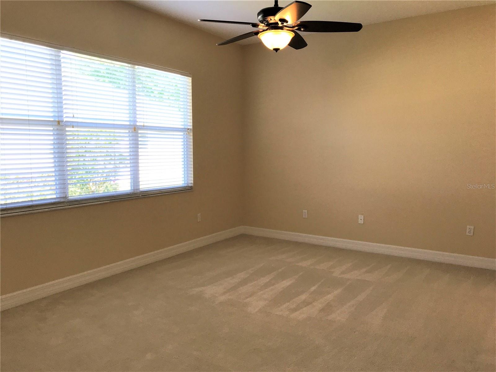 1835 Rocky Pointe Dr Property Photo 9