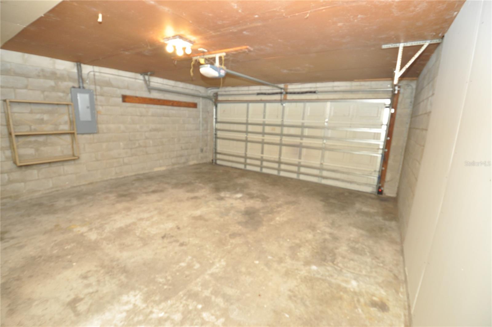 828 Cinnamon Dr E Property Photo 15