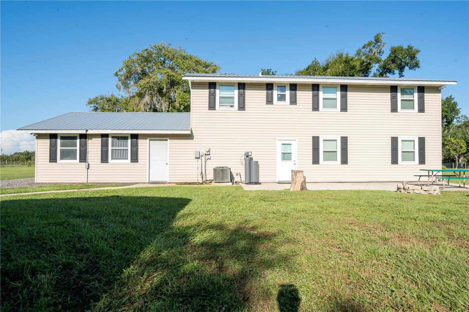 2124 Fox Run Ln Property Photo 12