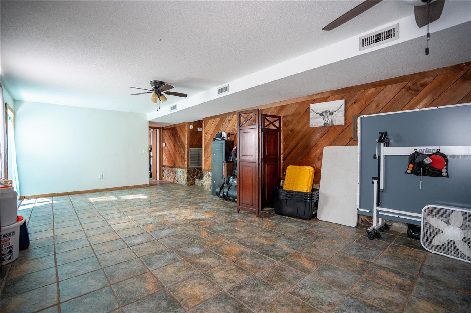 2124 Fox Run Ln Property Photo 42