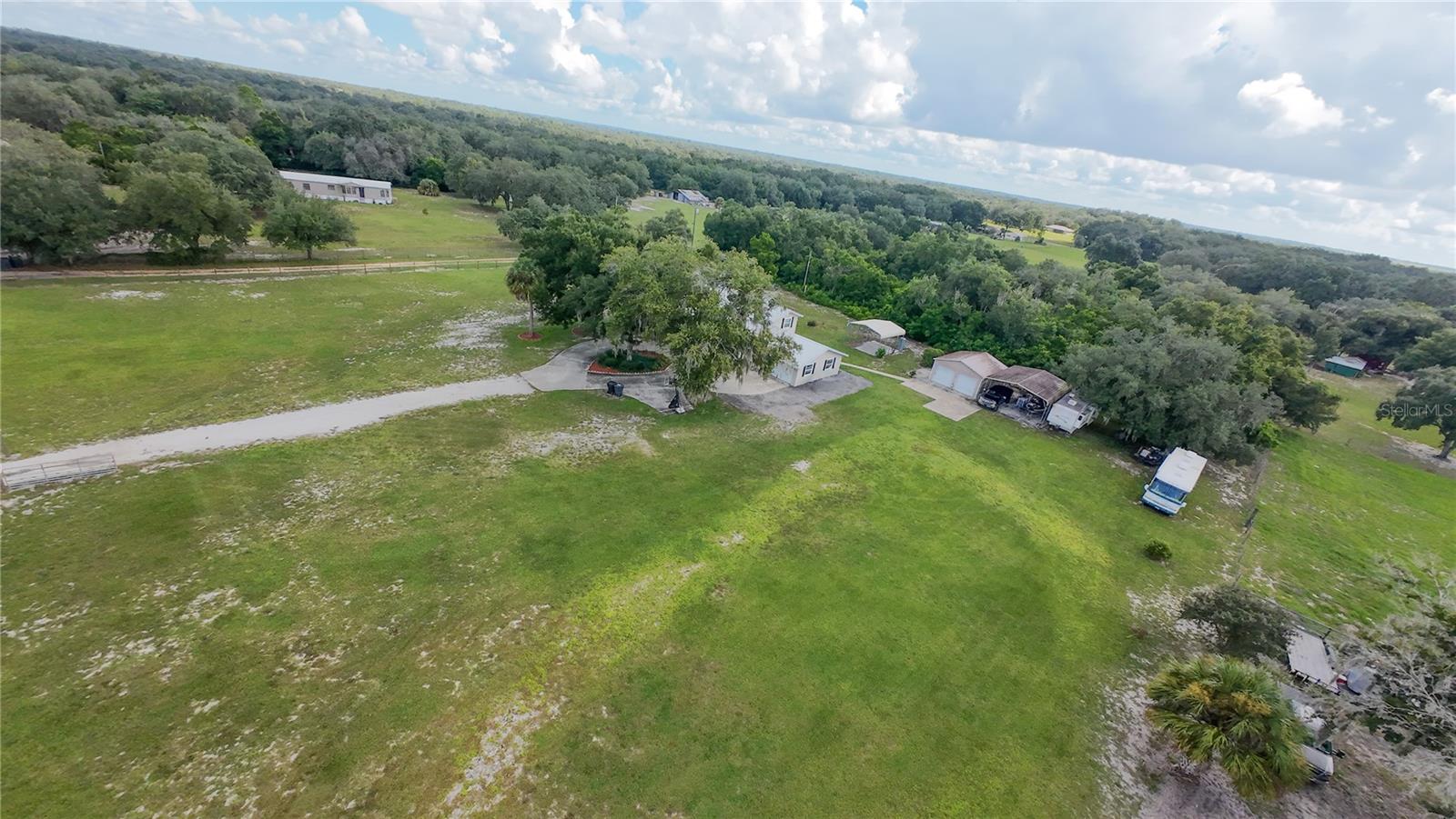 2124 Fox Run Ln Property Photo 62