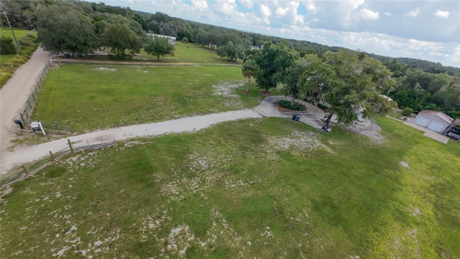 2124 Fox Run Ln Property Photo 66