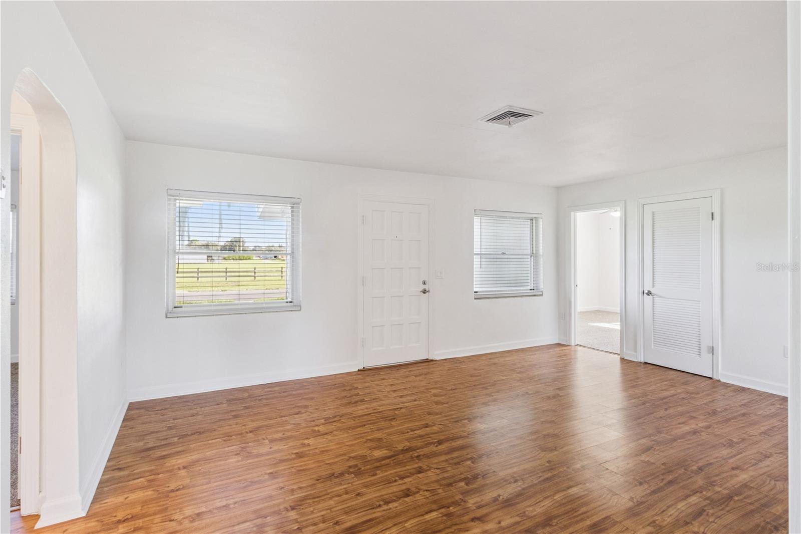 716 Avenue I Ne Property Photo 7