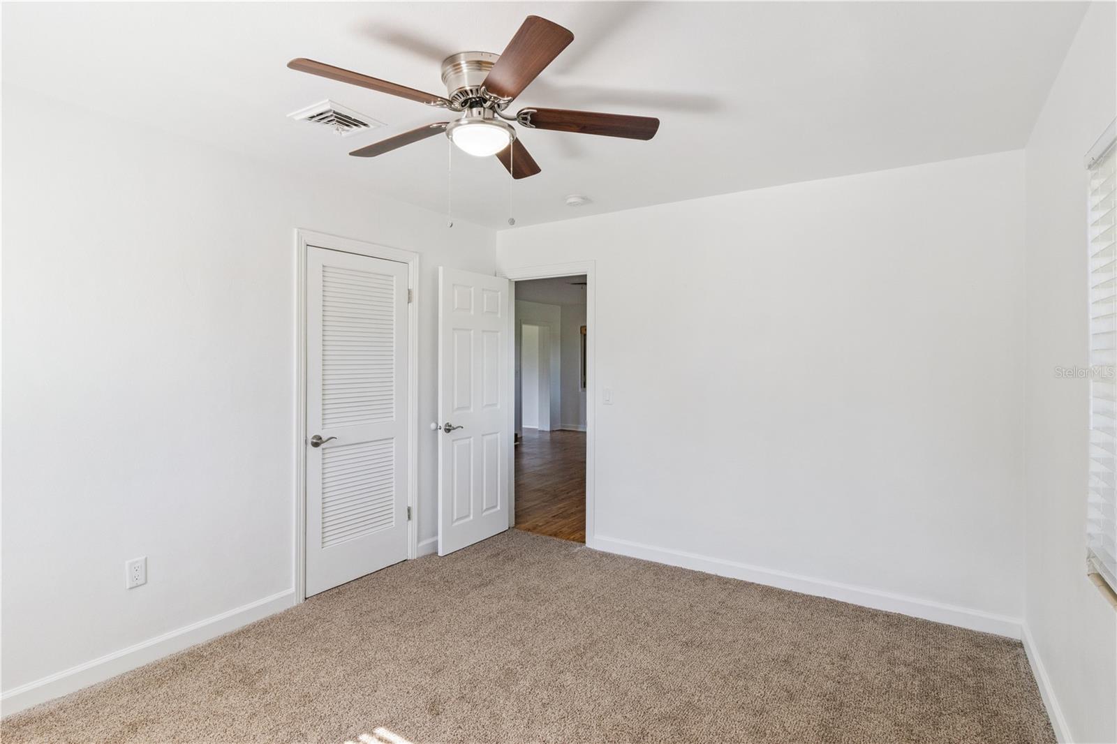 716 Avenue I Ne Property Photo 24