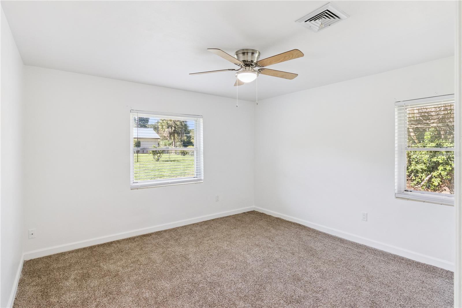 716 Avenue I Ne Property Photo 31