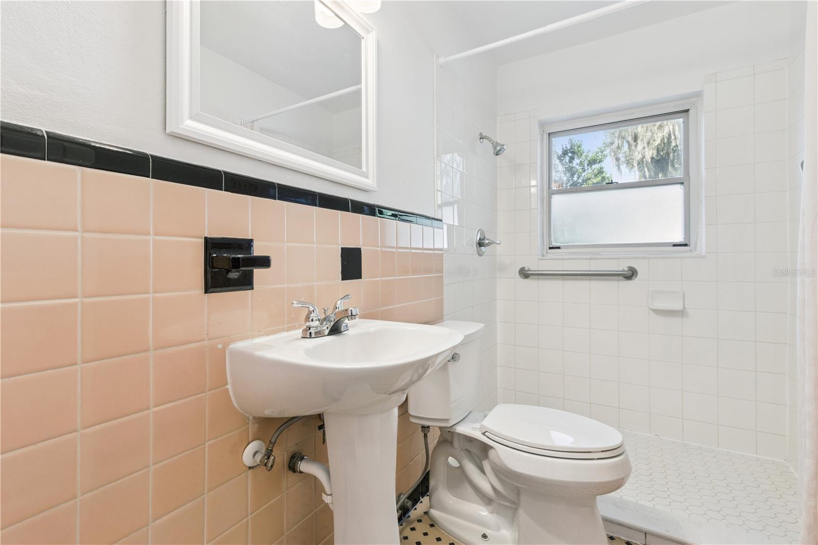 716 Avenue I Ne Property Photo 33
