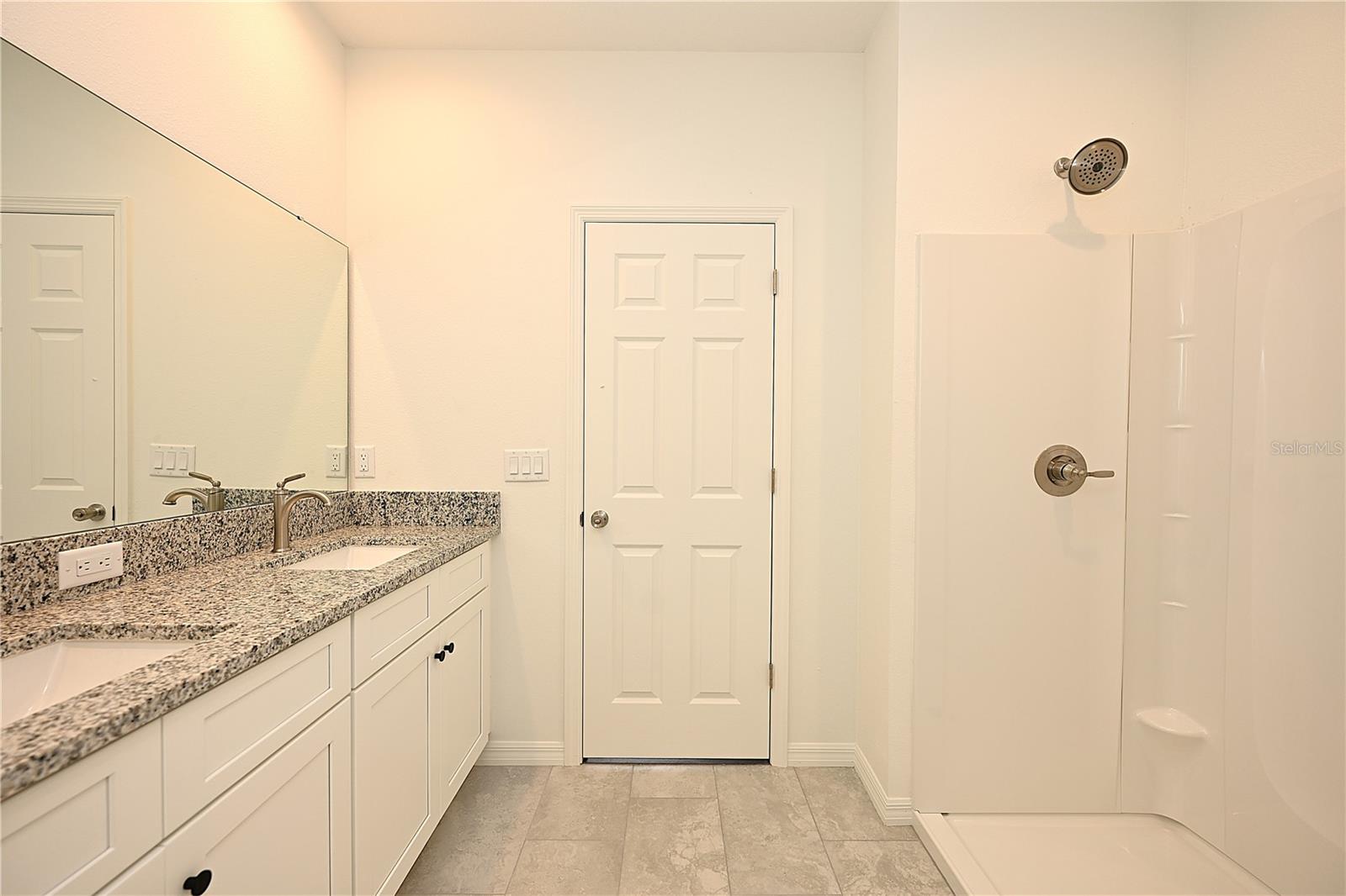 1011 N Brunnell Pkwy Property Photo 22