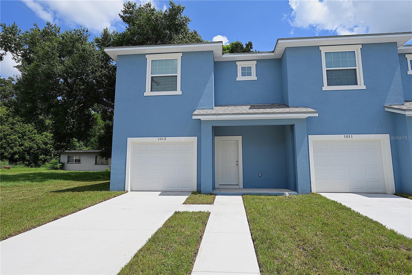 1013 N BRUNNELL PKWY Property Photo 1