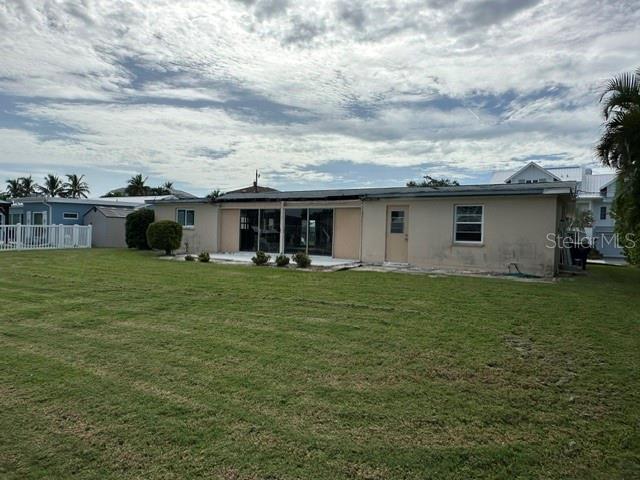 524 68th St Property Photo 2