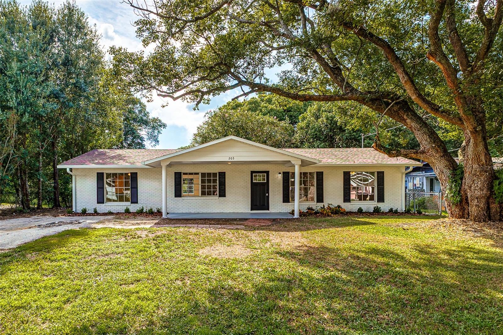 203 Woodland Trl Property Photo 1