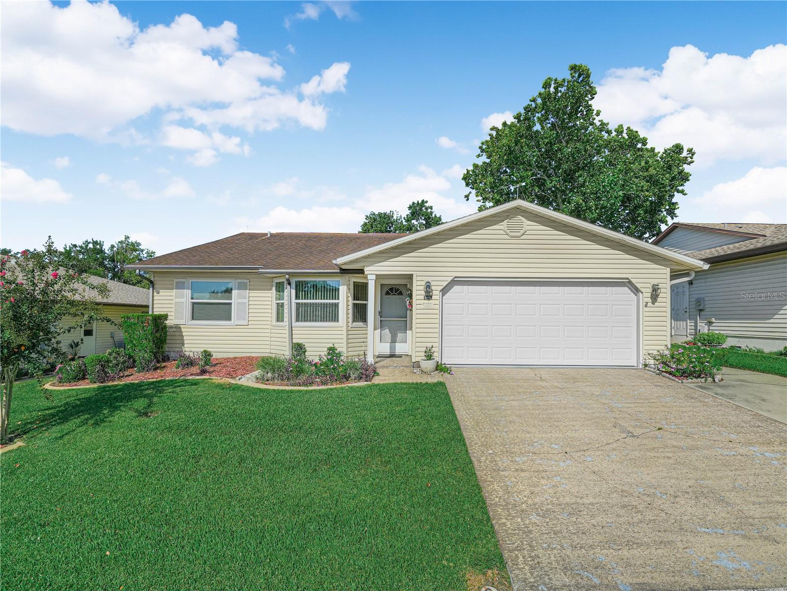 3118 Prairie Dunes Cir W Property Photo 1