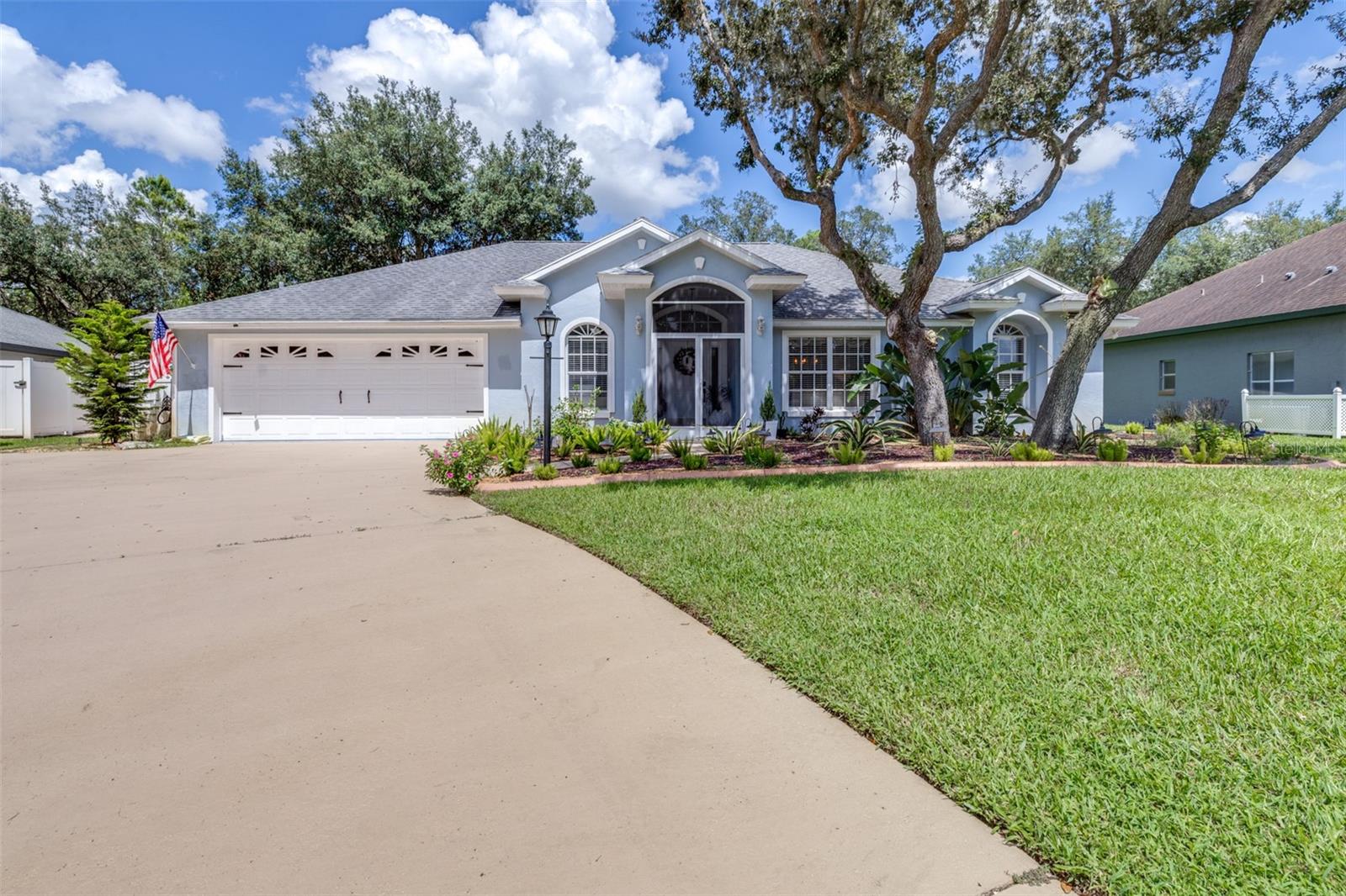 5087 STRAFFORD OAKS DR Property Photo 1