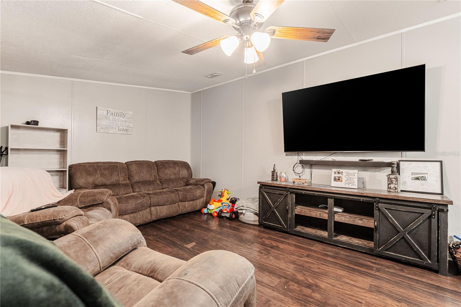 7309 Ryman Loop Property Photo 9