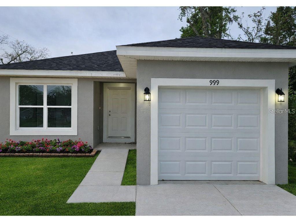 999 Avenue A Property Photo 1