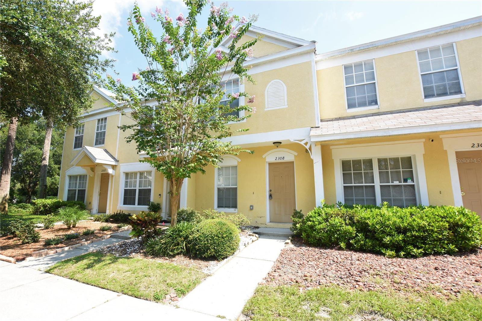 2308 LAKE WOODBERRY CIR Property Photo 1