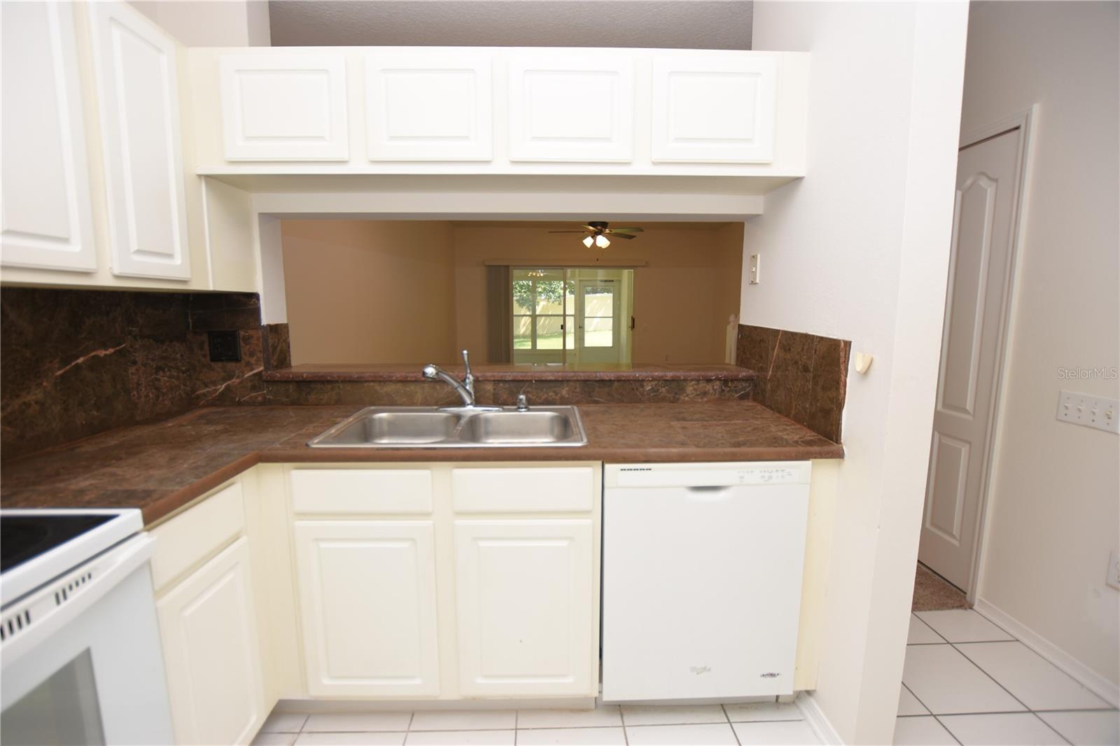 2308 Lake Woodberry Cir Property Photo 6