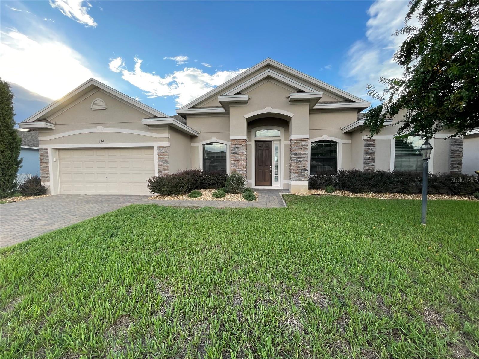 326 LAKE MARIANA WAY Property Photo 1