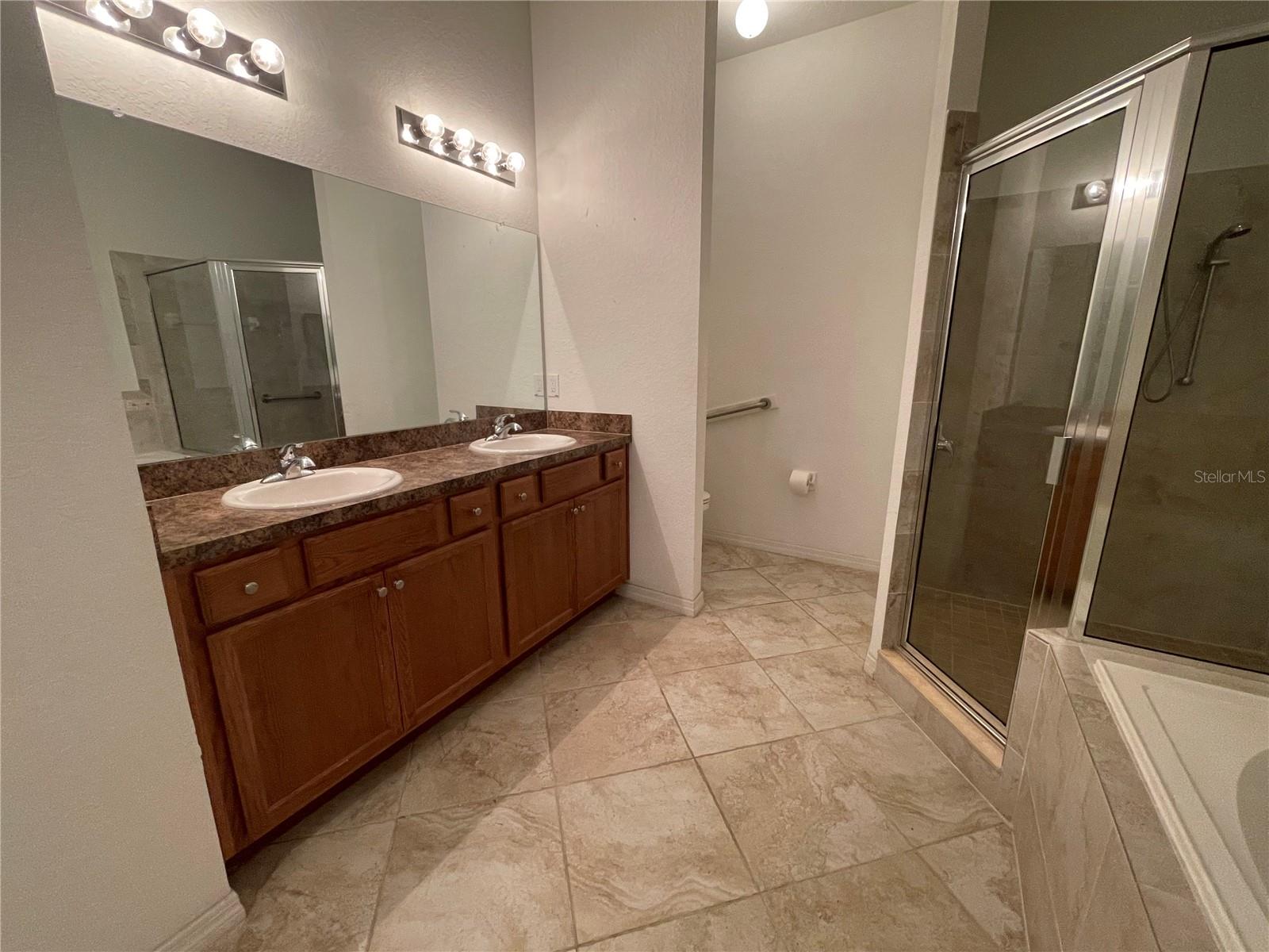 326 Lake Mariana Way Property Photo 22